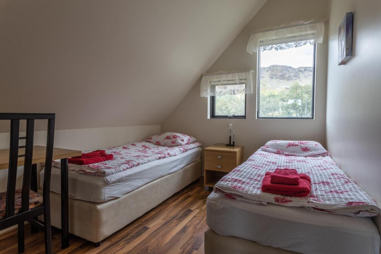 Guesthouse Dalbaer Fludir Luaran gambar